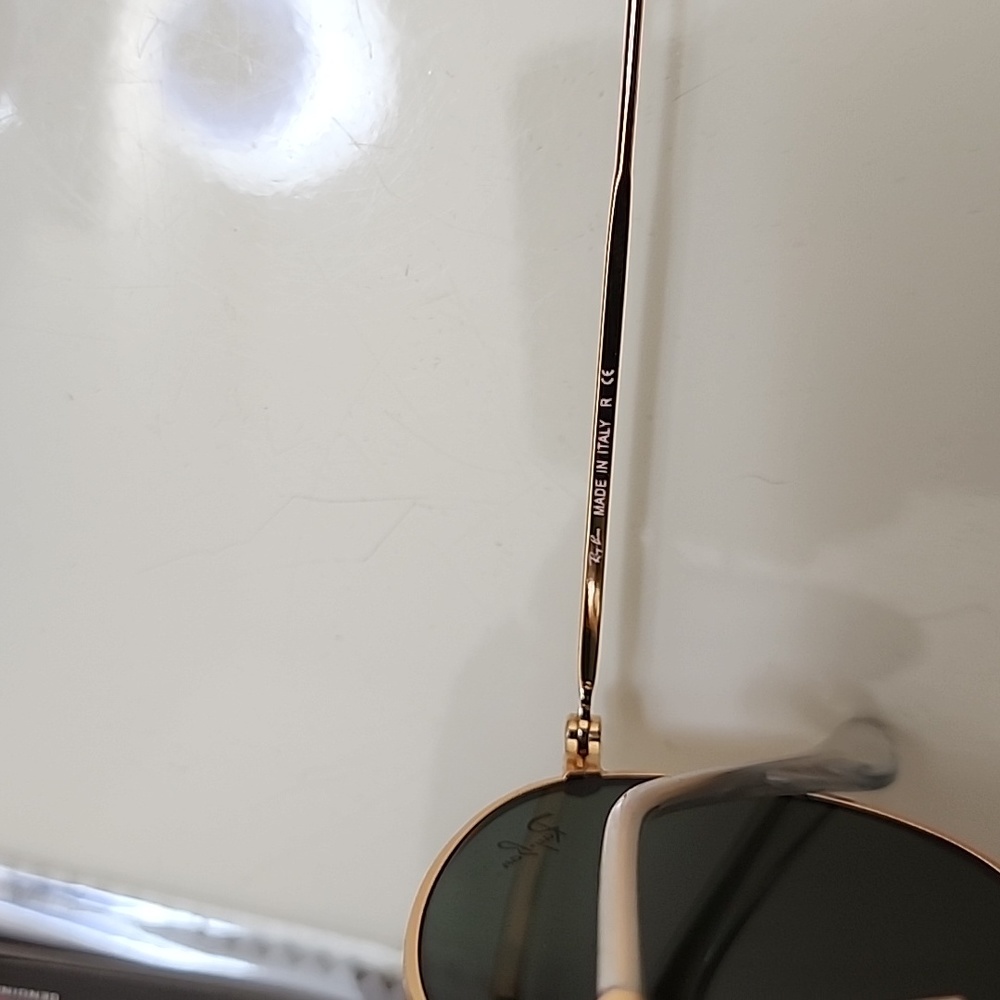 Ray-Ban Rounds NWT sunglasses only - Picture 5 of 8